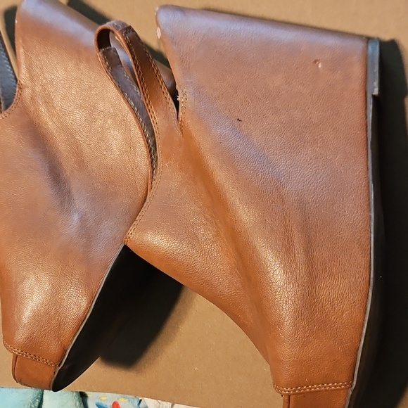 5/$12 Or 6/$20 Brown Wedge Sandals - Picture 4 of 4